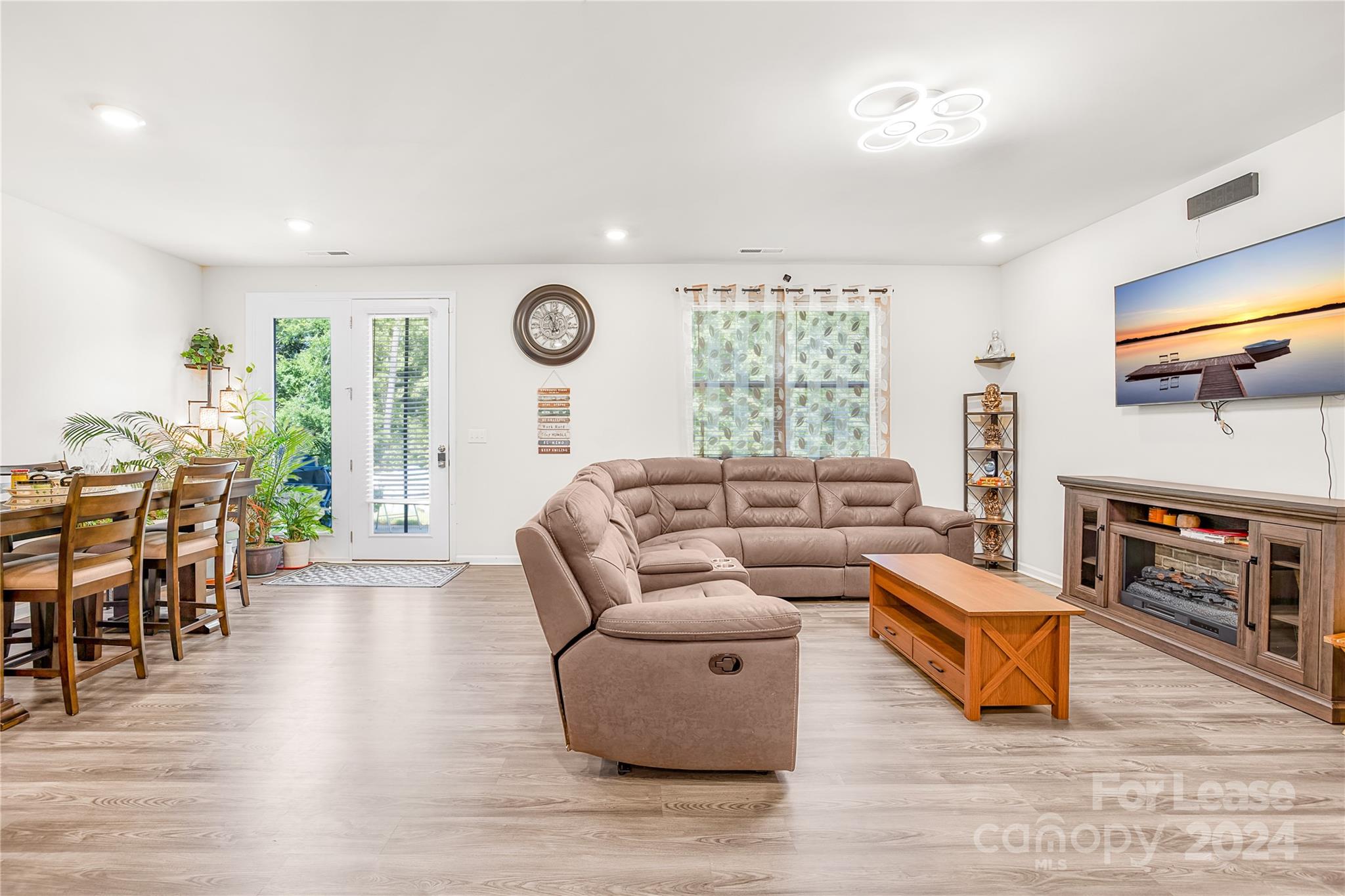 Retreat at Rocky River - Residential Lease