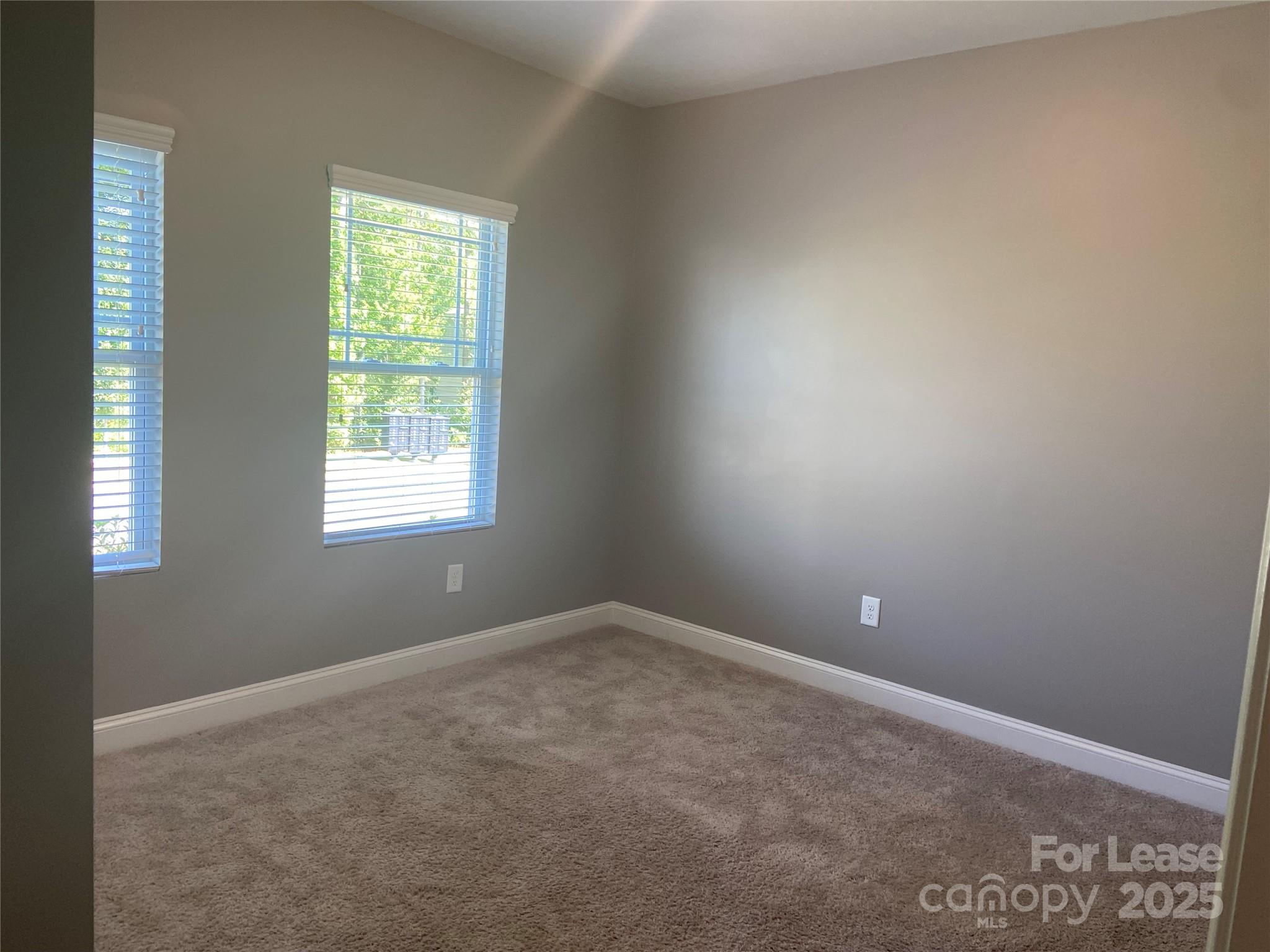 Grove Manor - Residential Lease