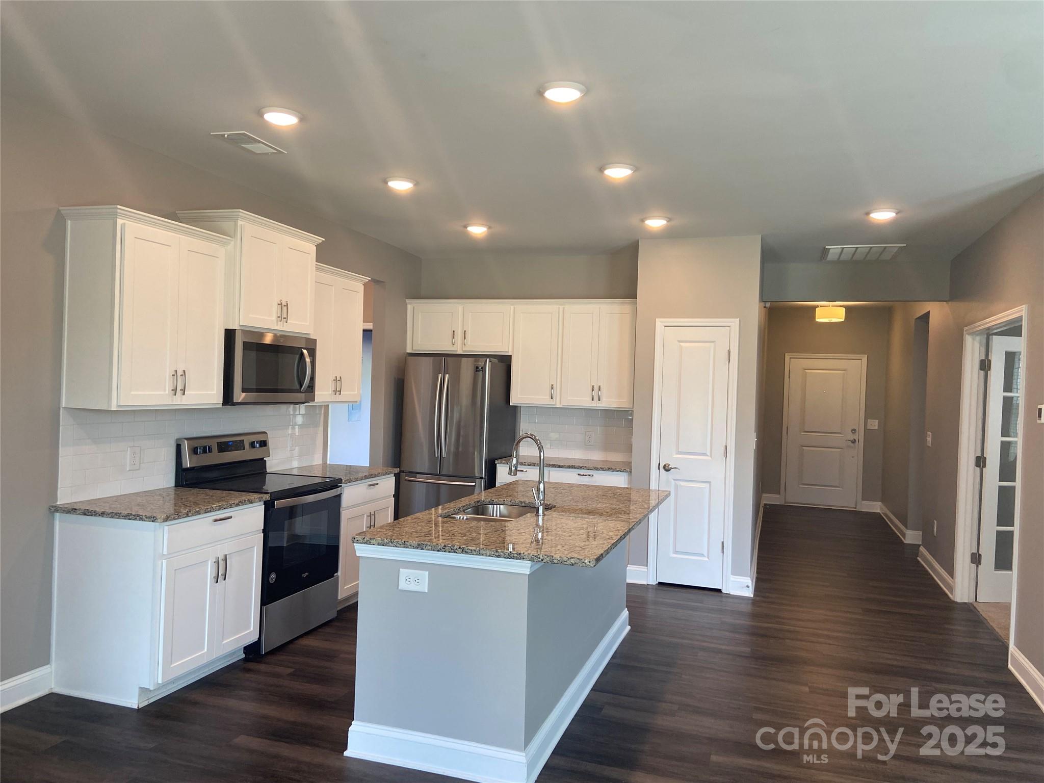 Grove Manor - Residential Lease