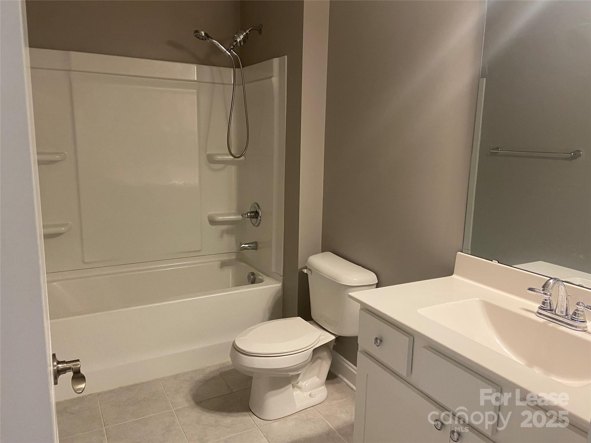 Grove Manor - Residential Lease