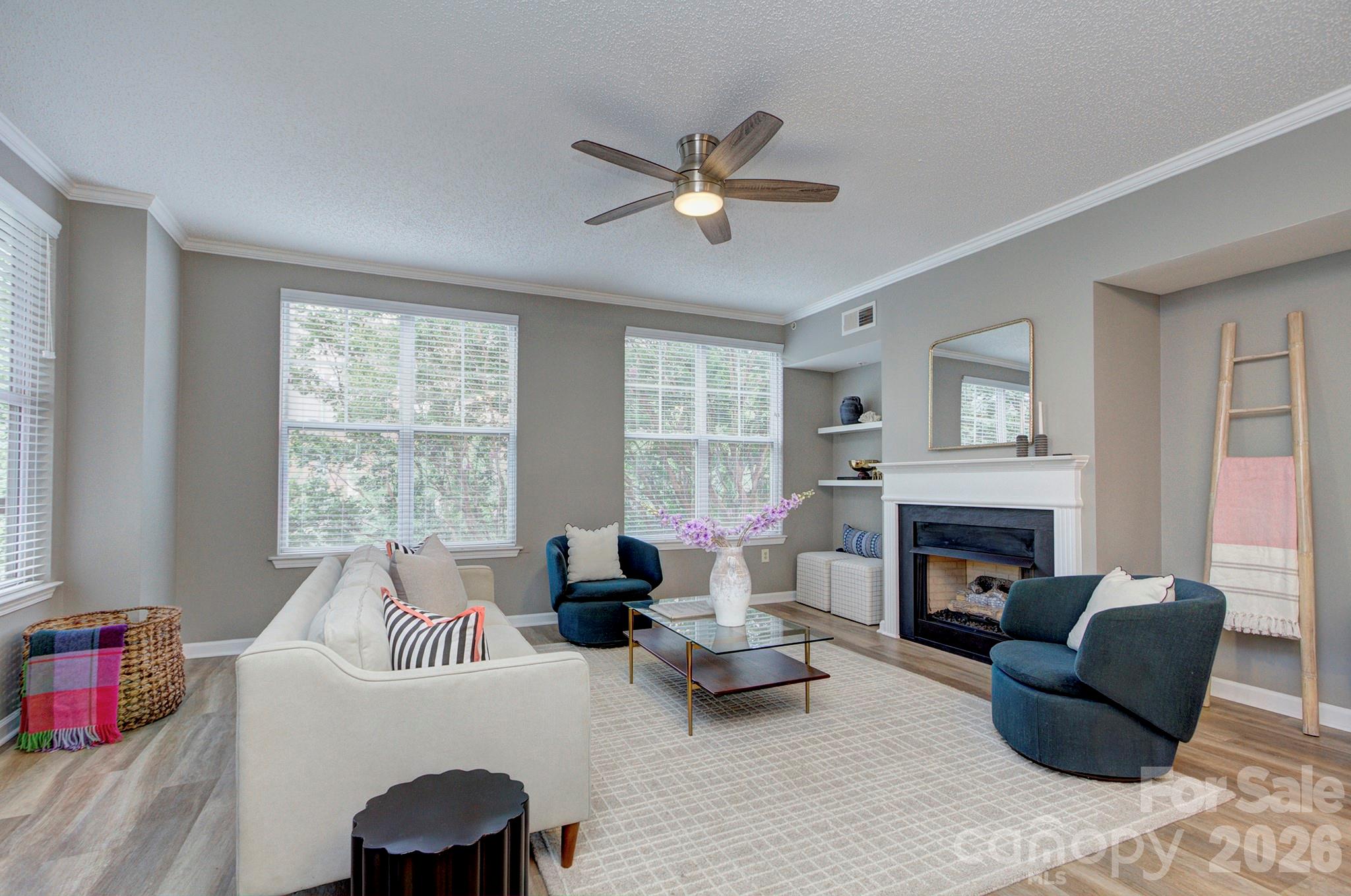 405 W 7th Street 303