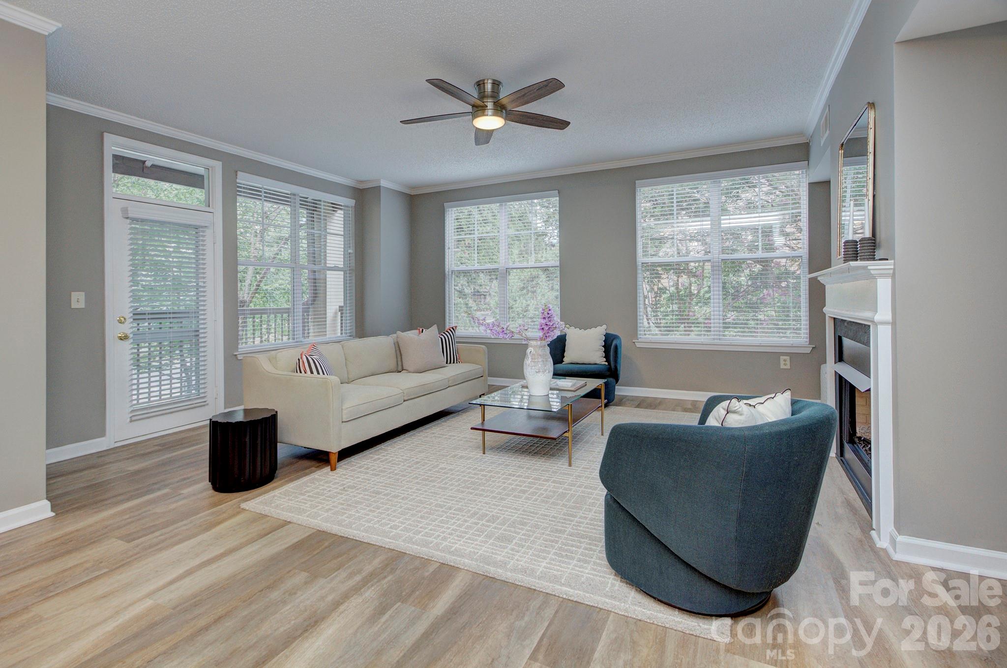 405 W 7th Street 303