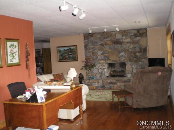 Laurel Falls - Residential