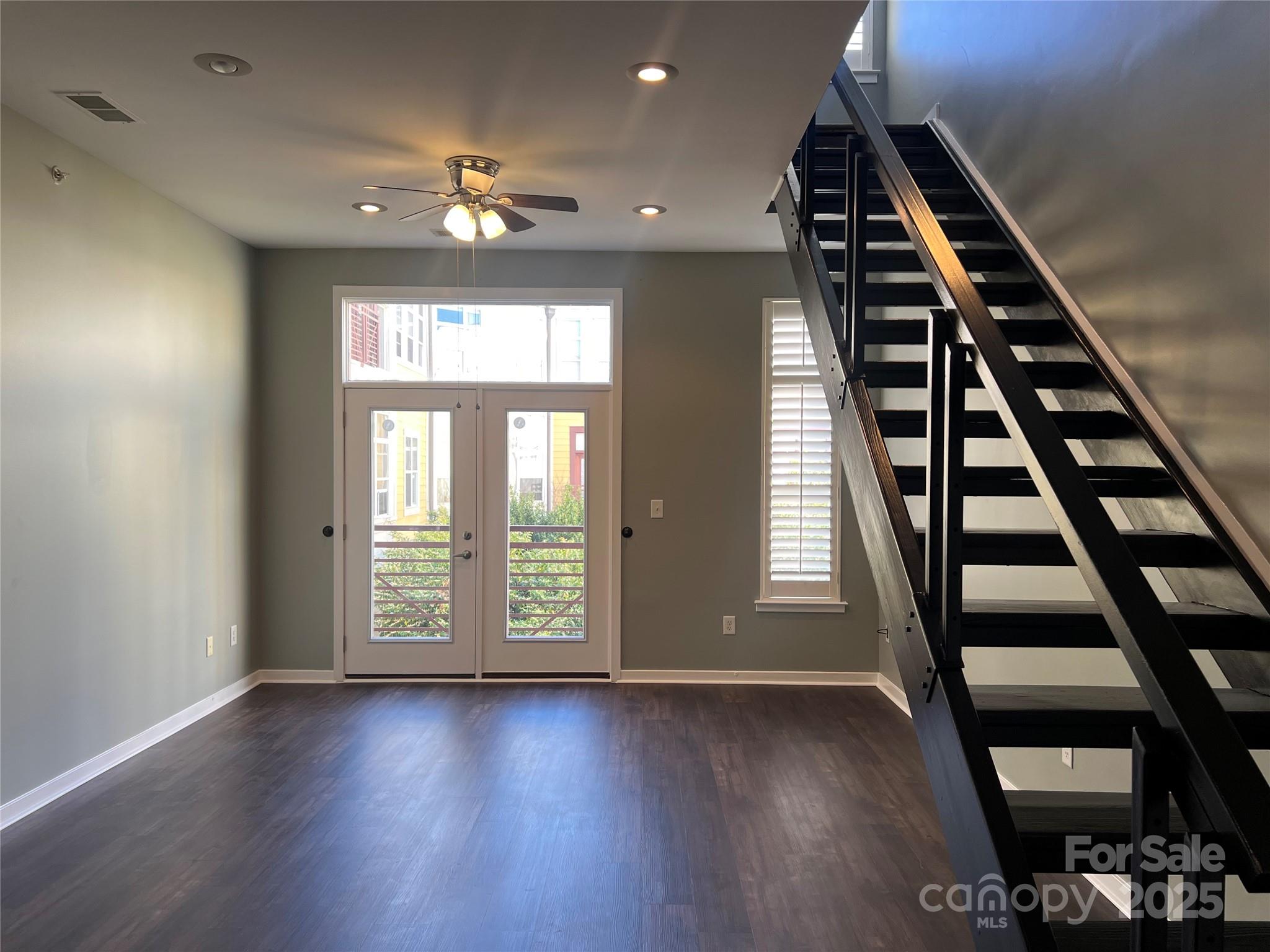 2125 Southend Drive 320