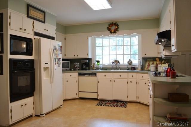 Pineview Lakes - Residential