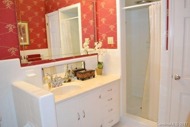 Pineview Lakes - Residential