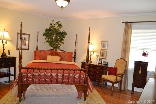 Pineview Lakes - Residential