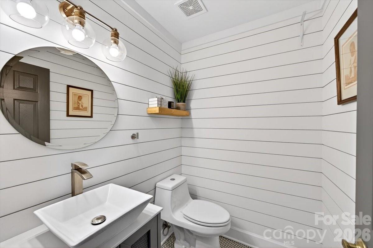 Cameron Wood - Residential