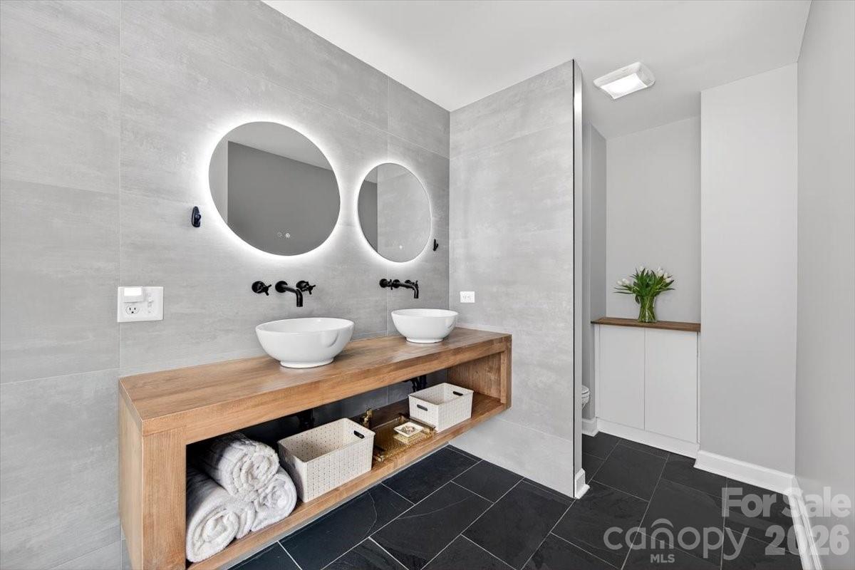 Cameron Wood - Residential