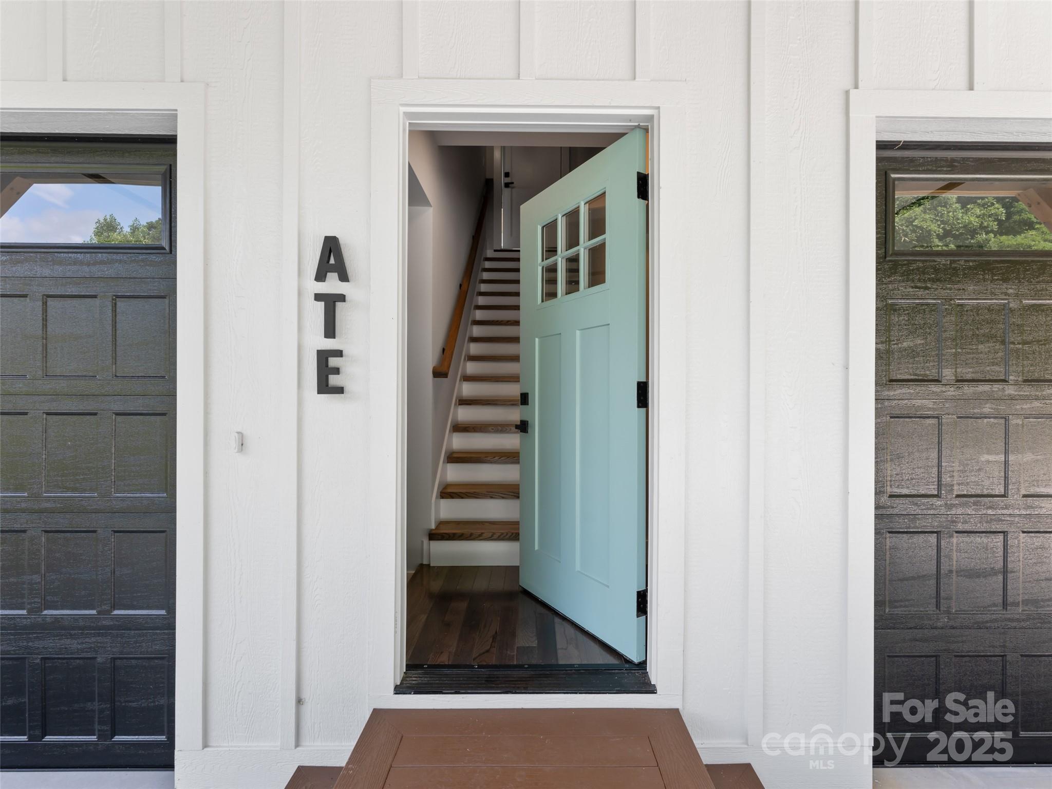 8 Craven Hill Circle