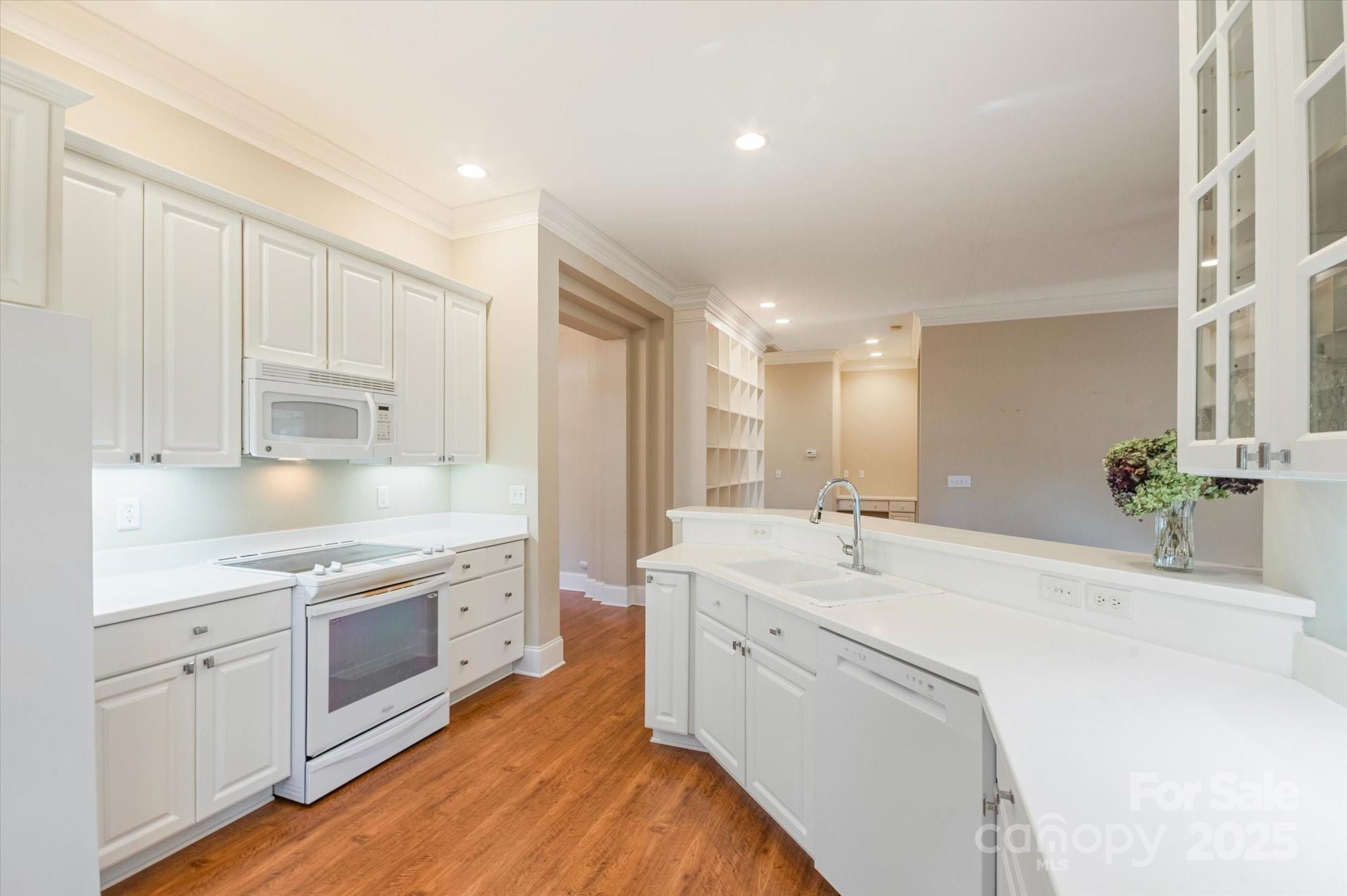 Straus Park - Residential