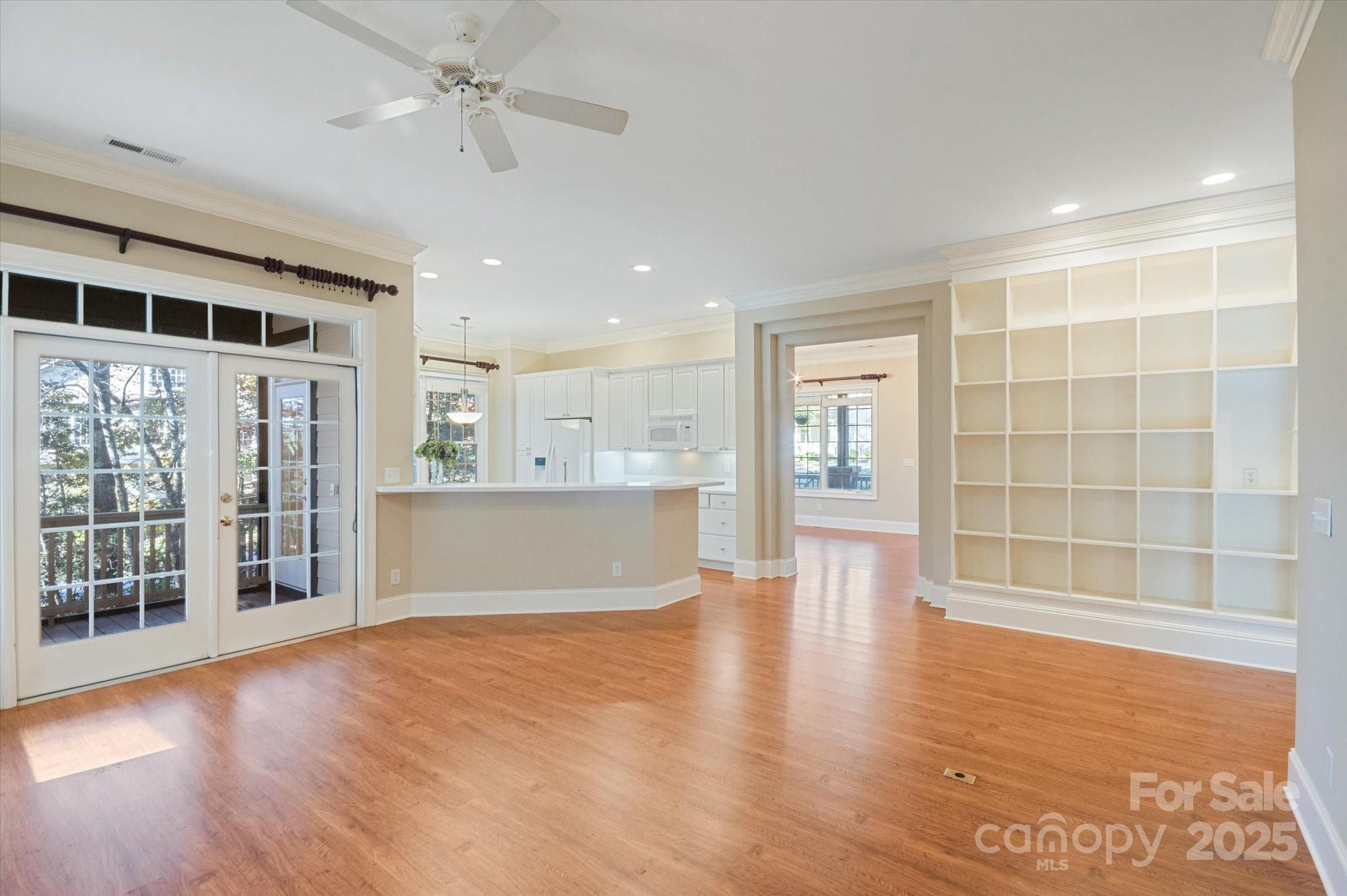 Straus Park - Residential