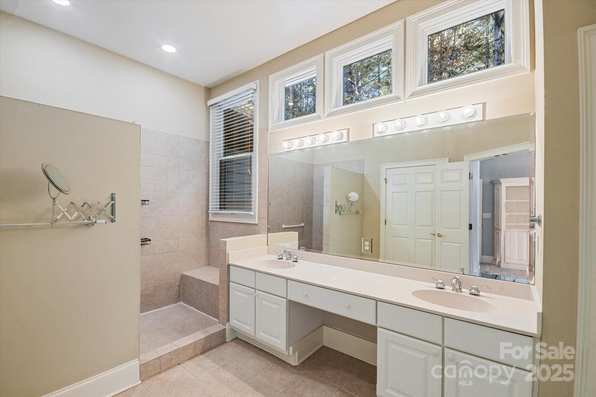 Straus Park - Residential
