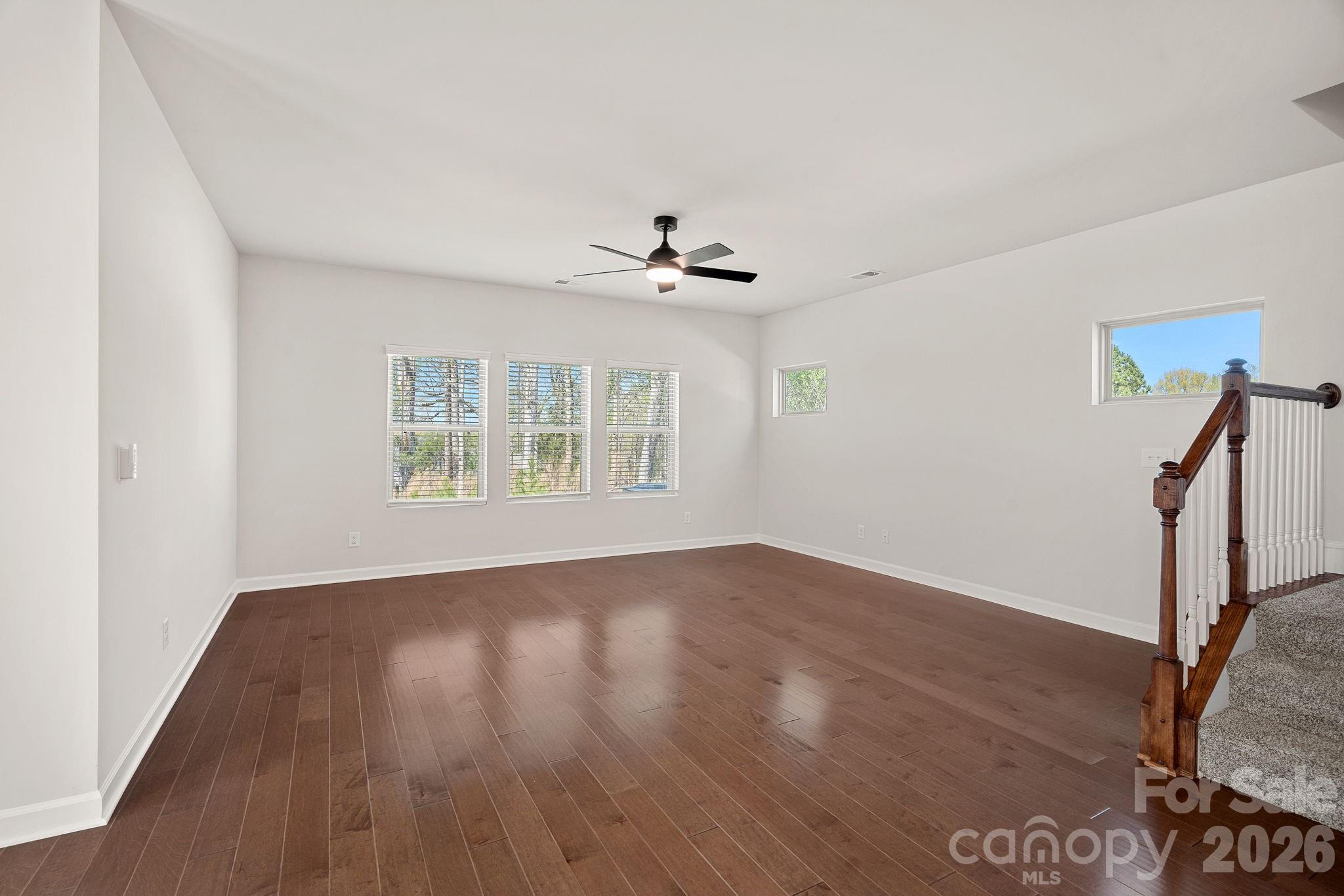 Larkhaven Hills - Residential