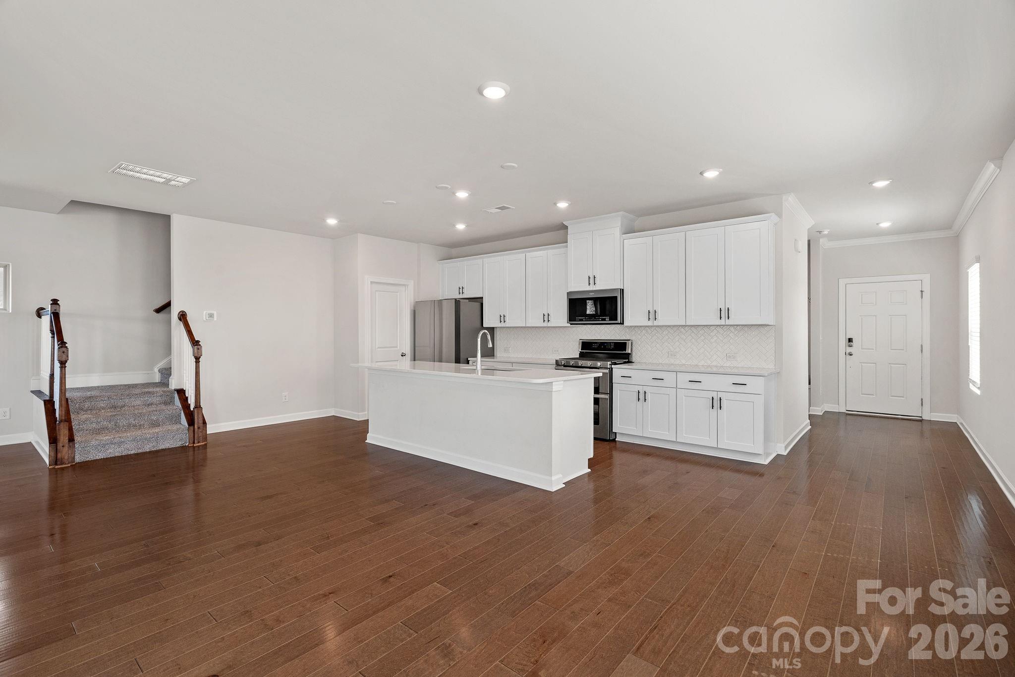 Larkhaven Hills - Residential