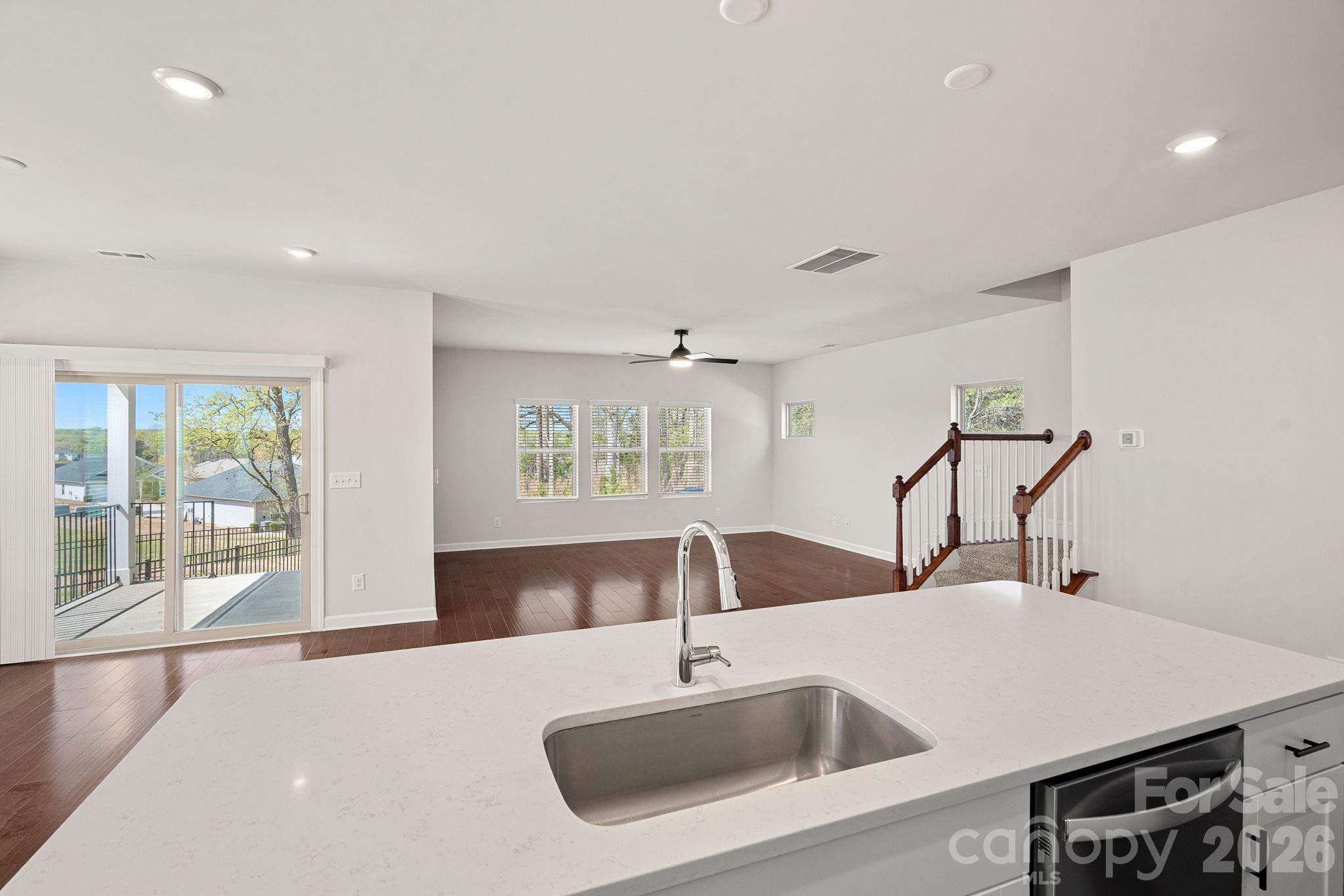 Larkhaven Hills - Residential