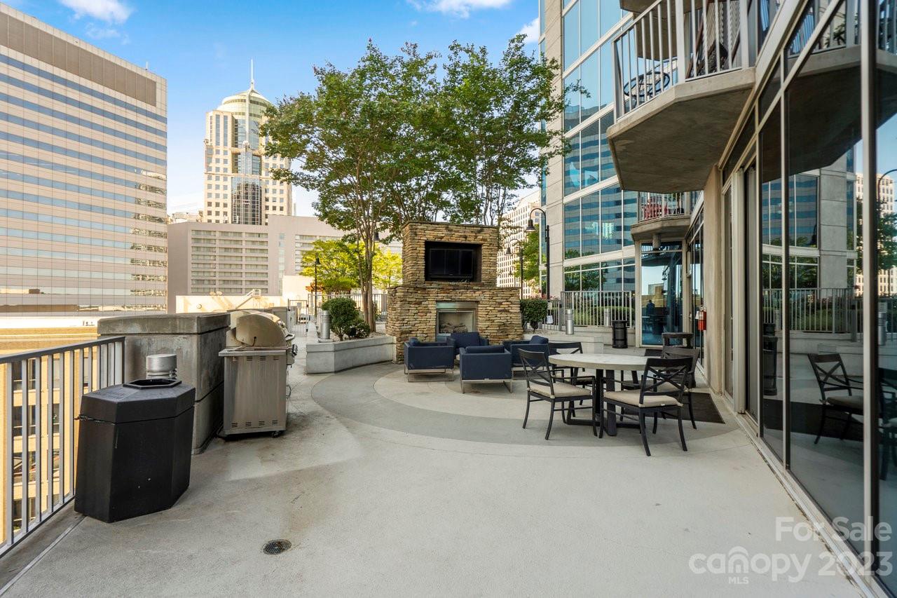 Avenue Condominiums - Residential