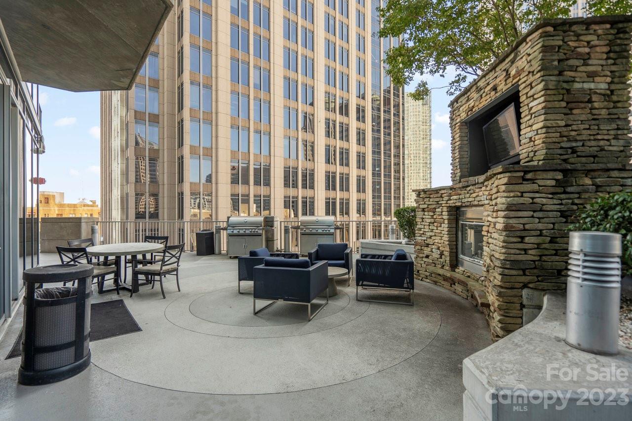 Avenue Condominiums - Residential