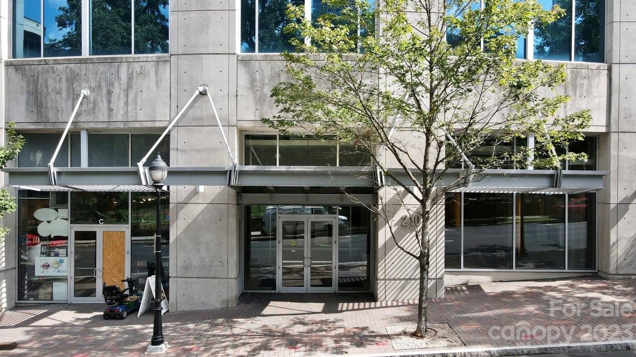 Avenue Condominiums - Residential