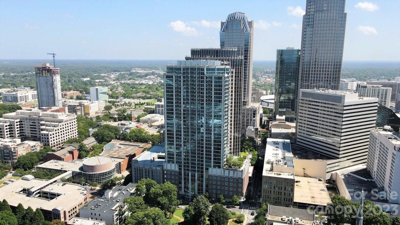 Avenue Condominiums - Residential