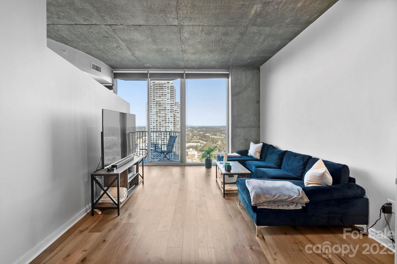 Avenue Condominiums - Residential