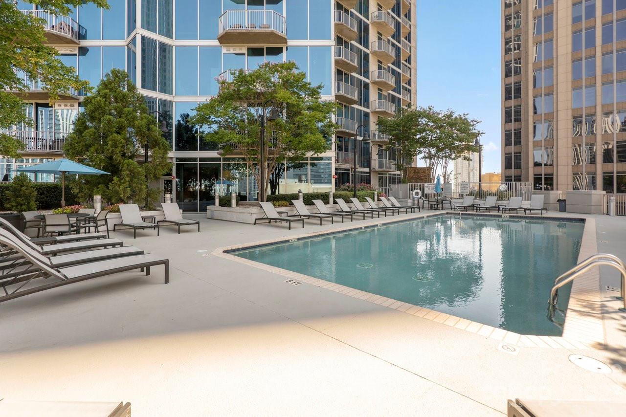 Avenue Condominiums - Residential