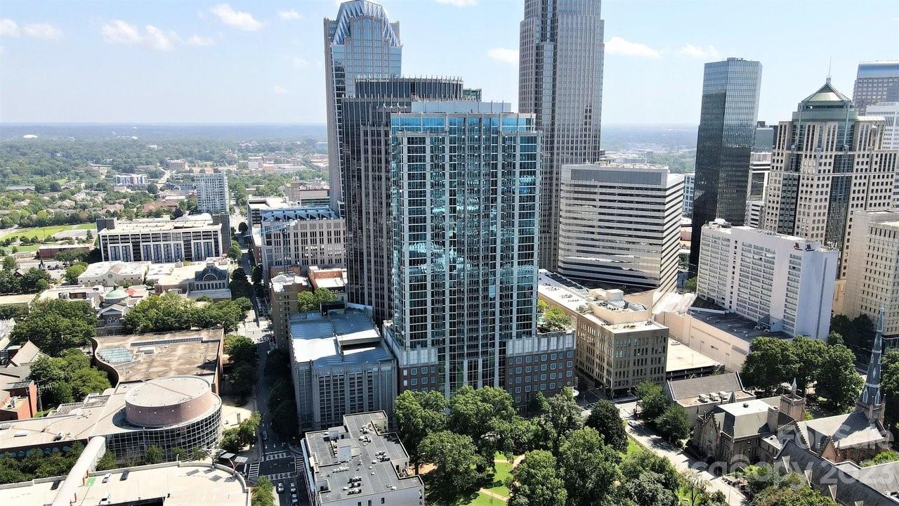 Avenue Condominiums - Residential