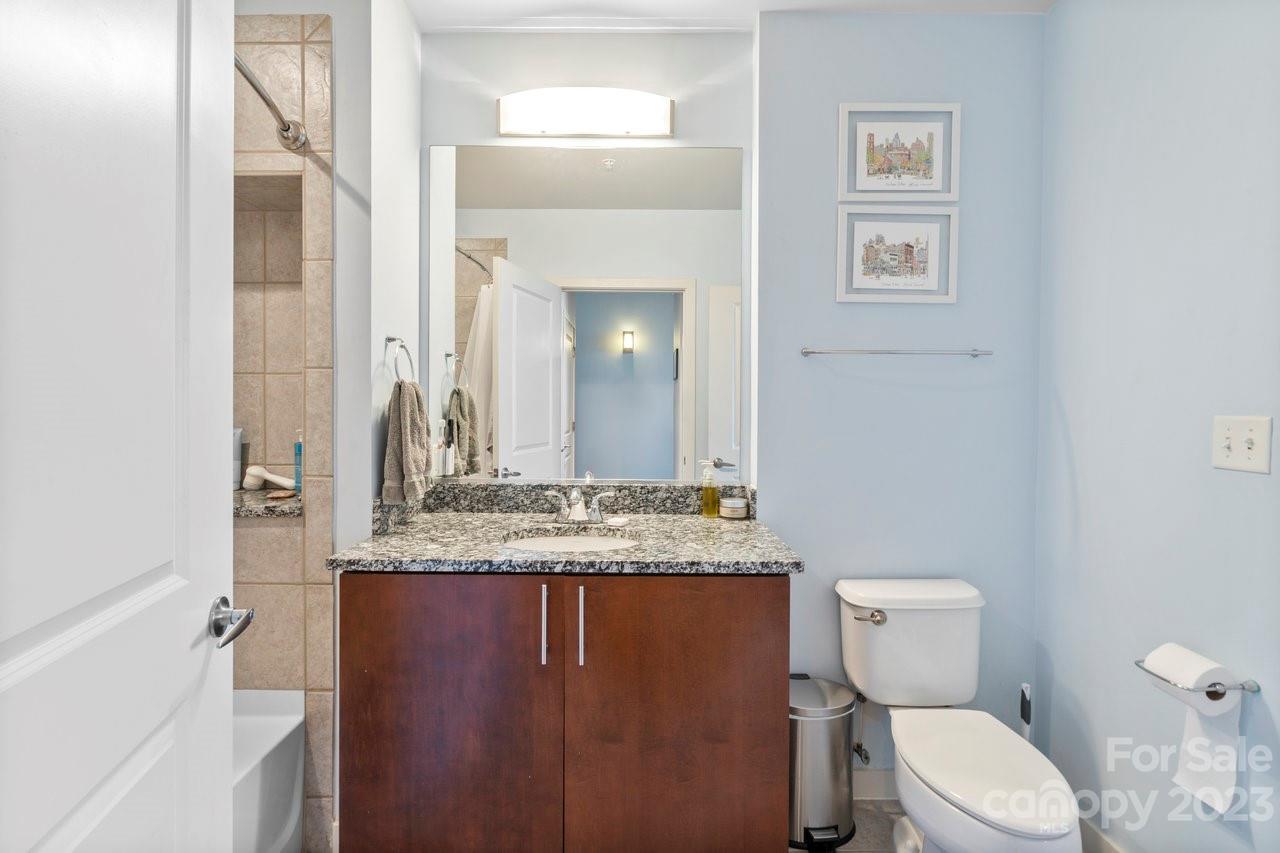 Avenue Condominiums - Residential