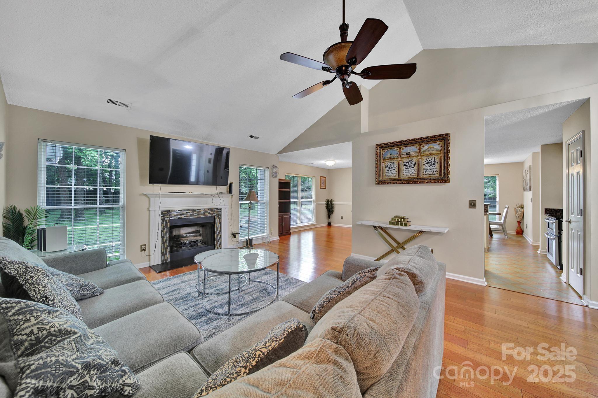 5009 Ravens Court