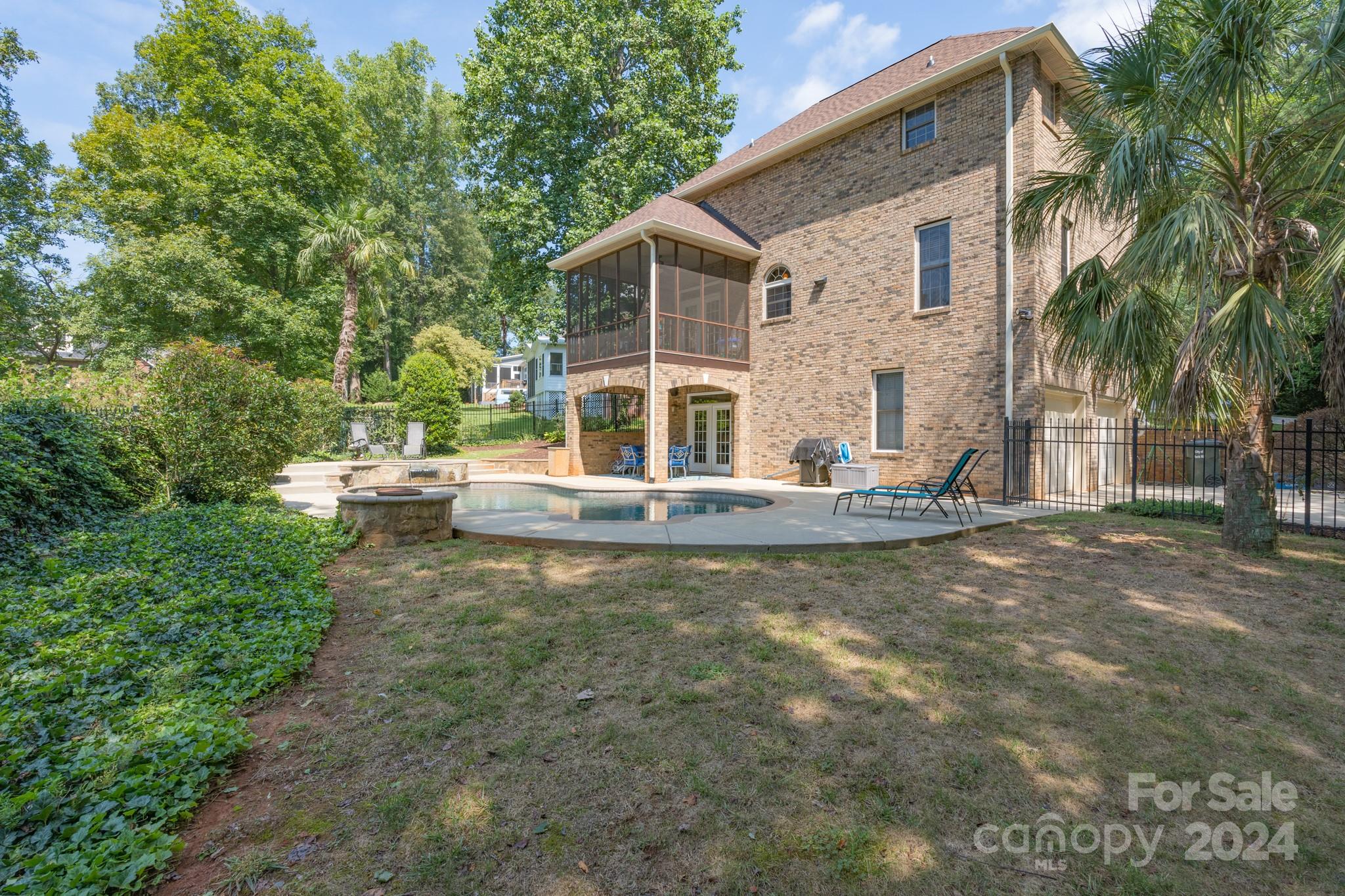 Huntington - Residential