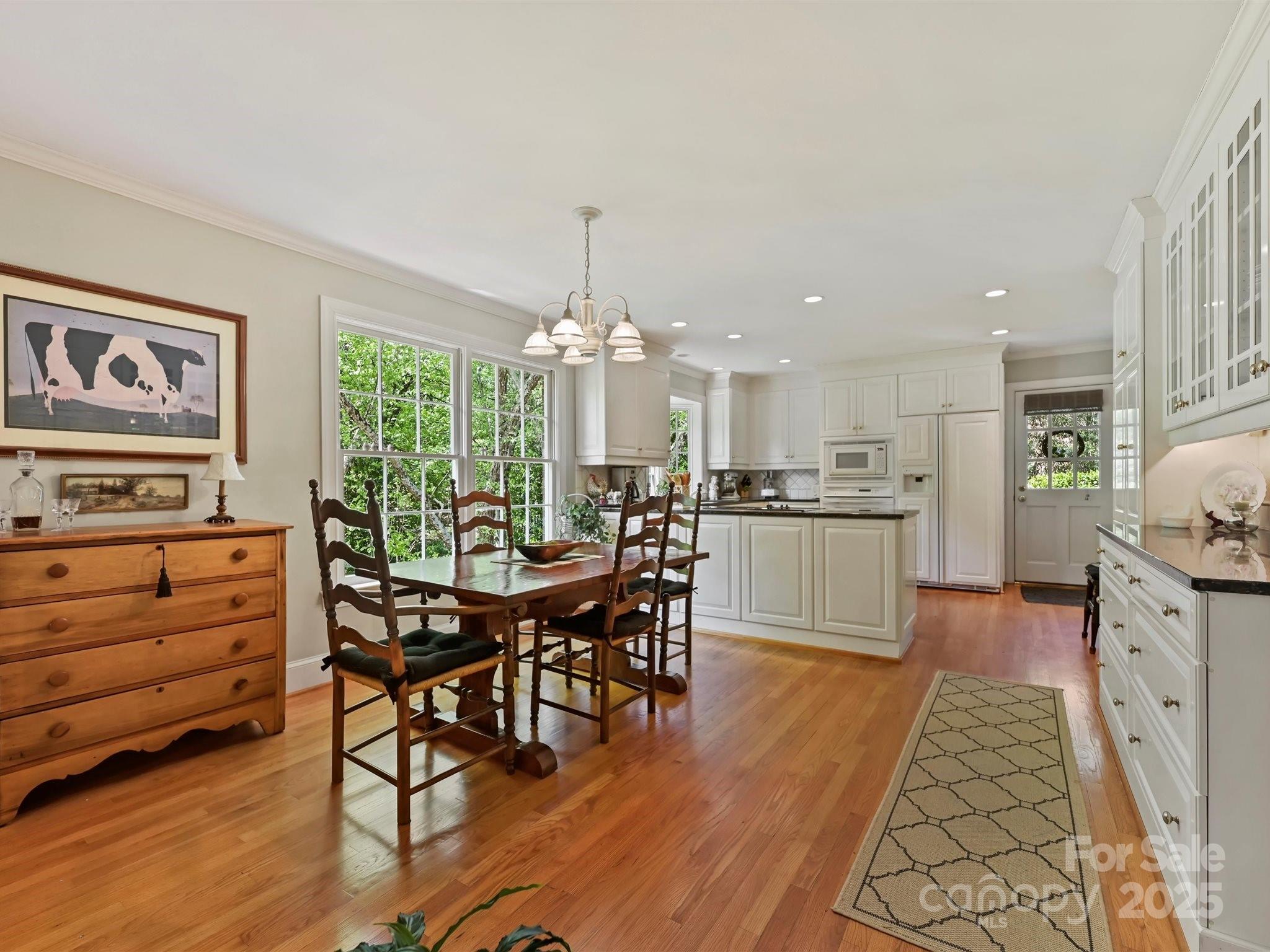 6420 Saint John Lane