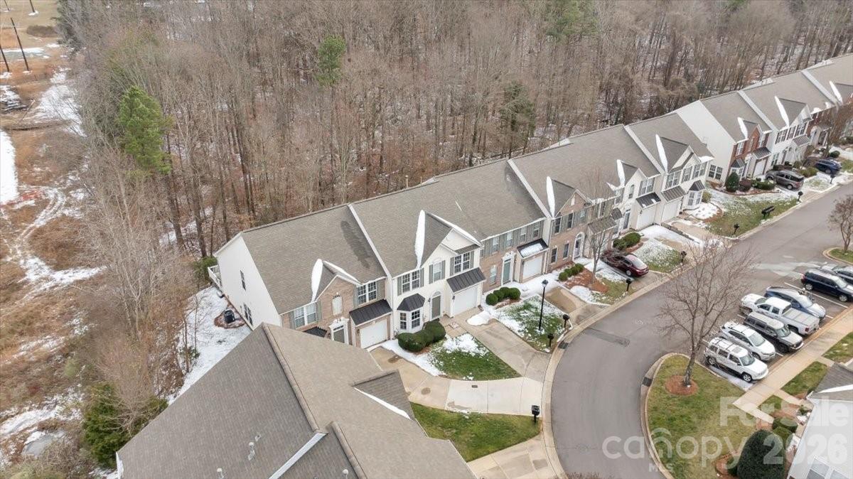 7948 Mariners Pointe Circle