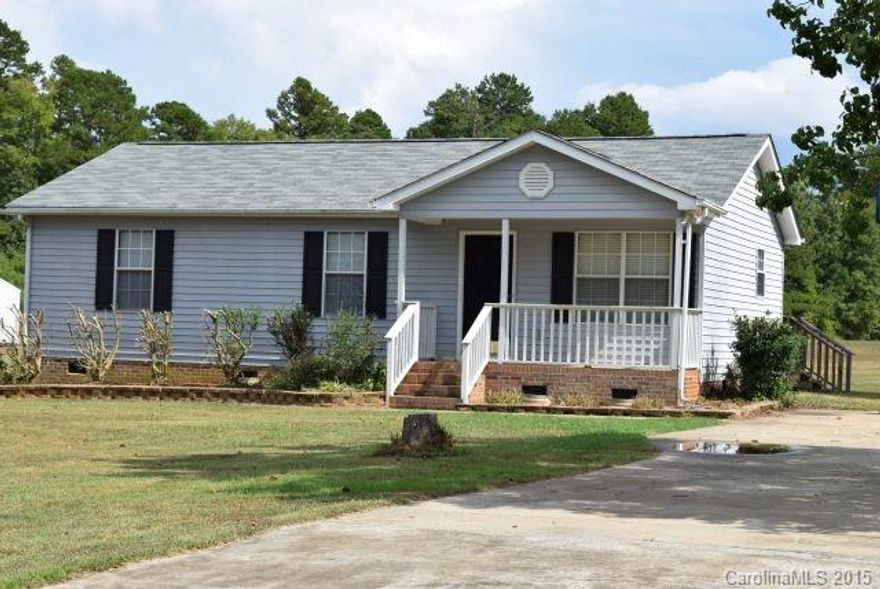 Ranch home w/3 beds & 2 baths on approximately. 0.90/acre. Eat-in kitchen, family room w/vaulted ceilings. This one won't last long!