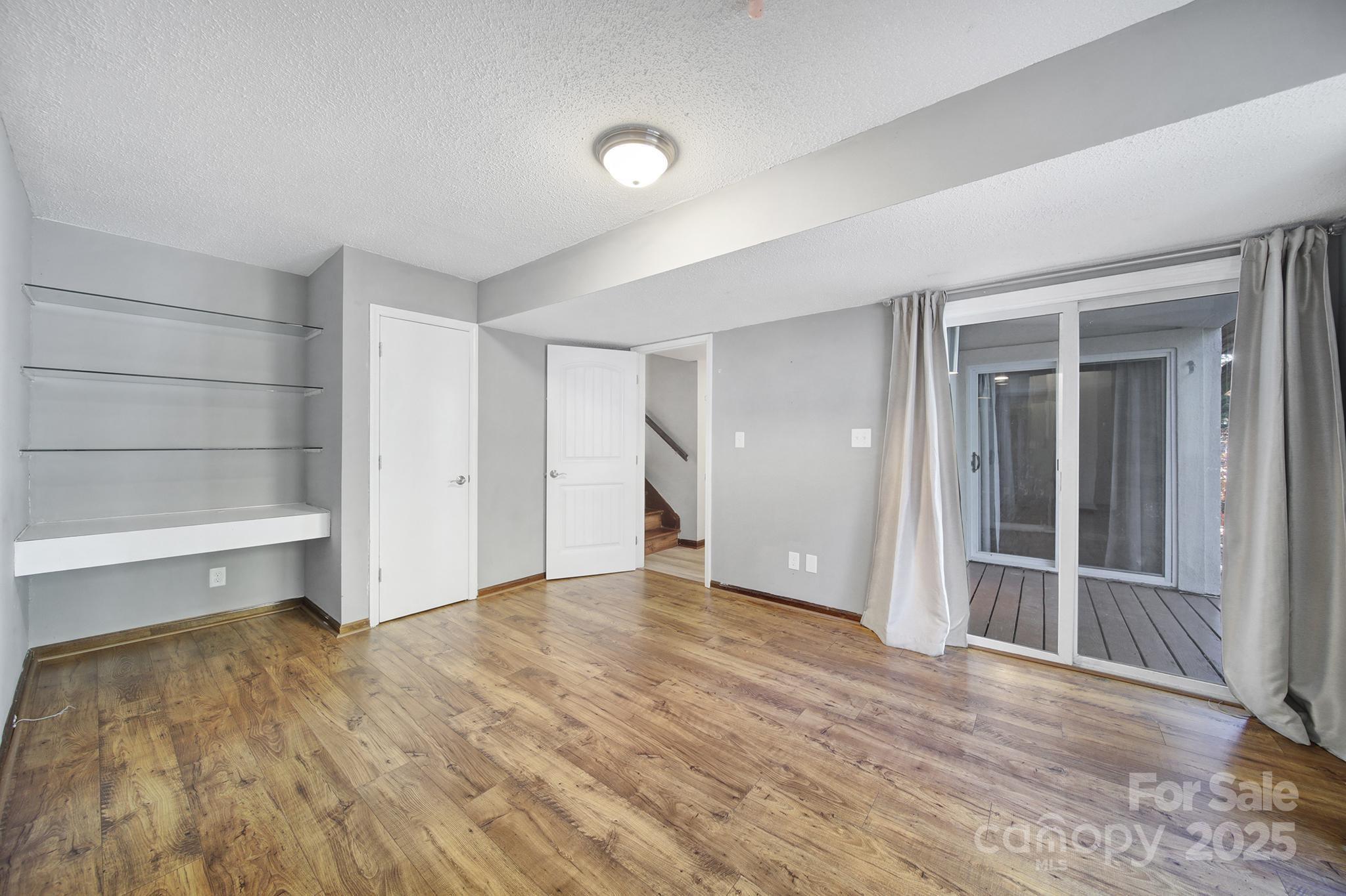 Tega Cay - Residential