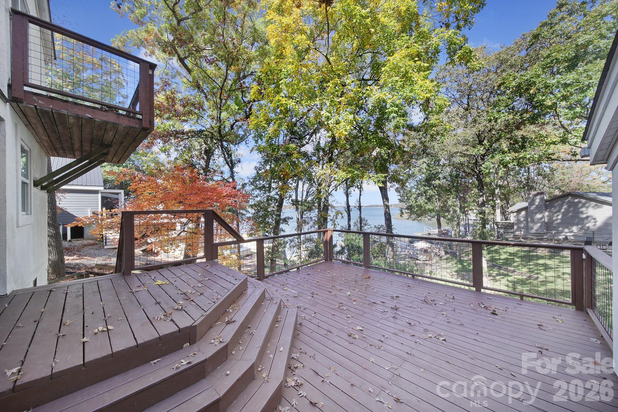 Tega Cay - Residential