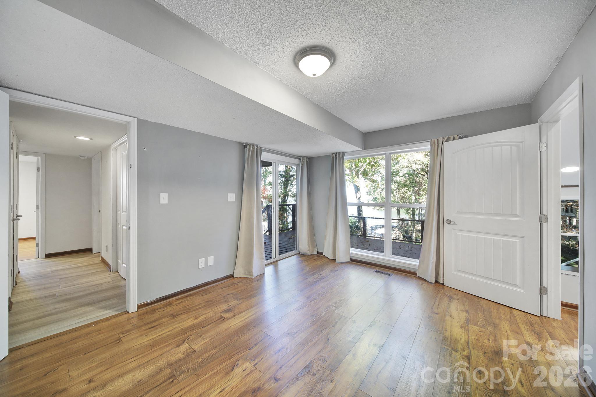 Tega Cay - Residential