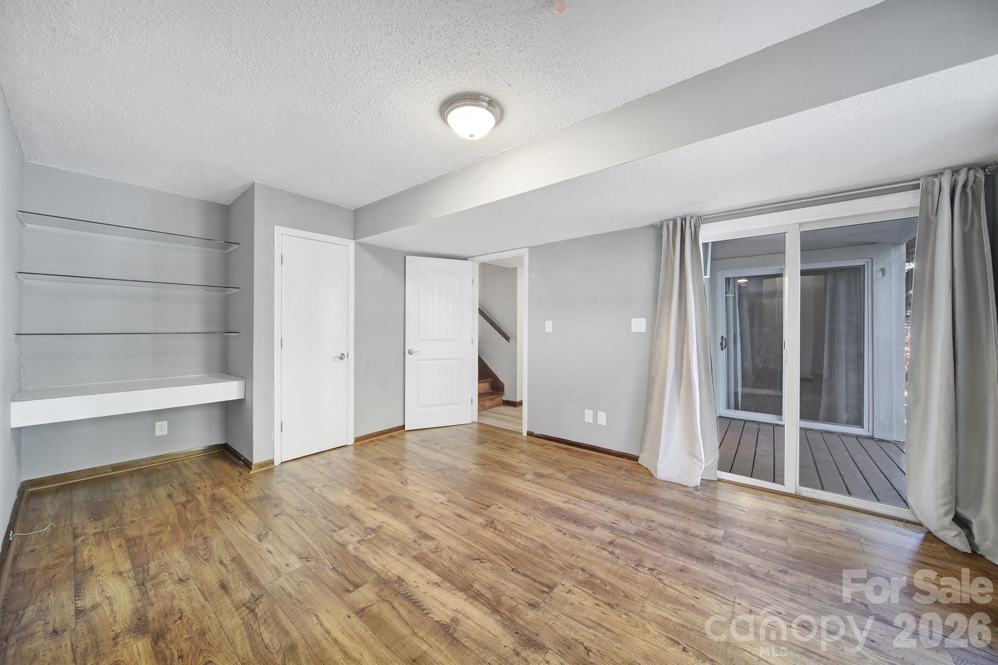 Tega Cay - Residential