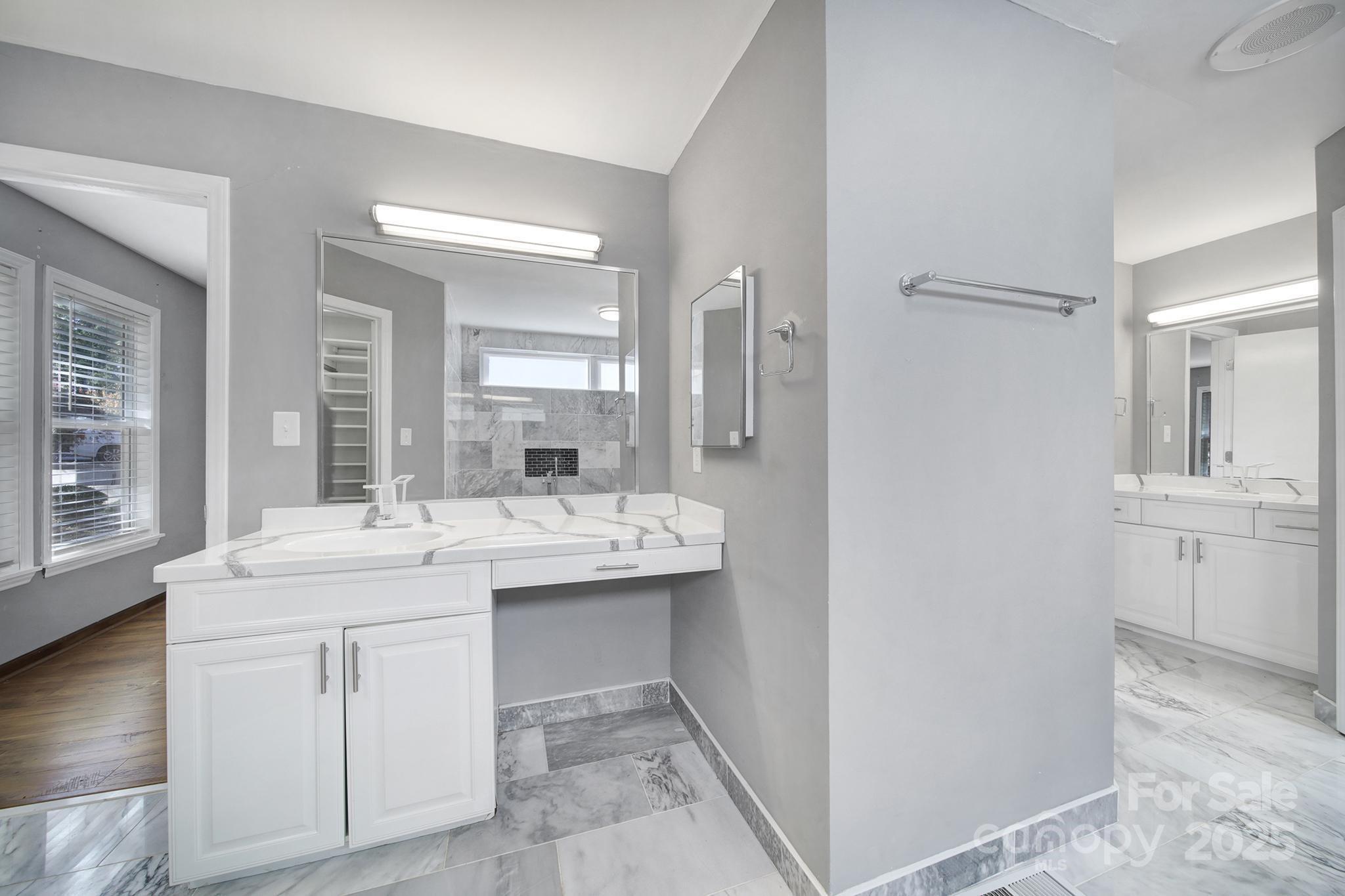 Tega Cay - Residential