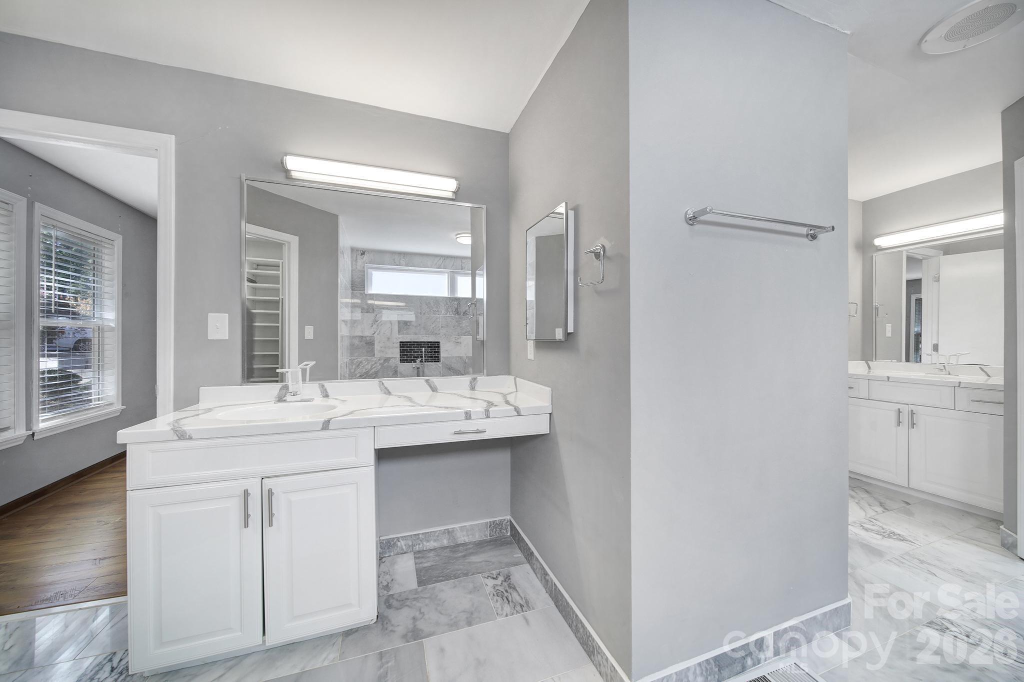 Tega Cay - Residential