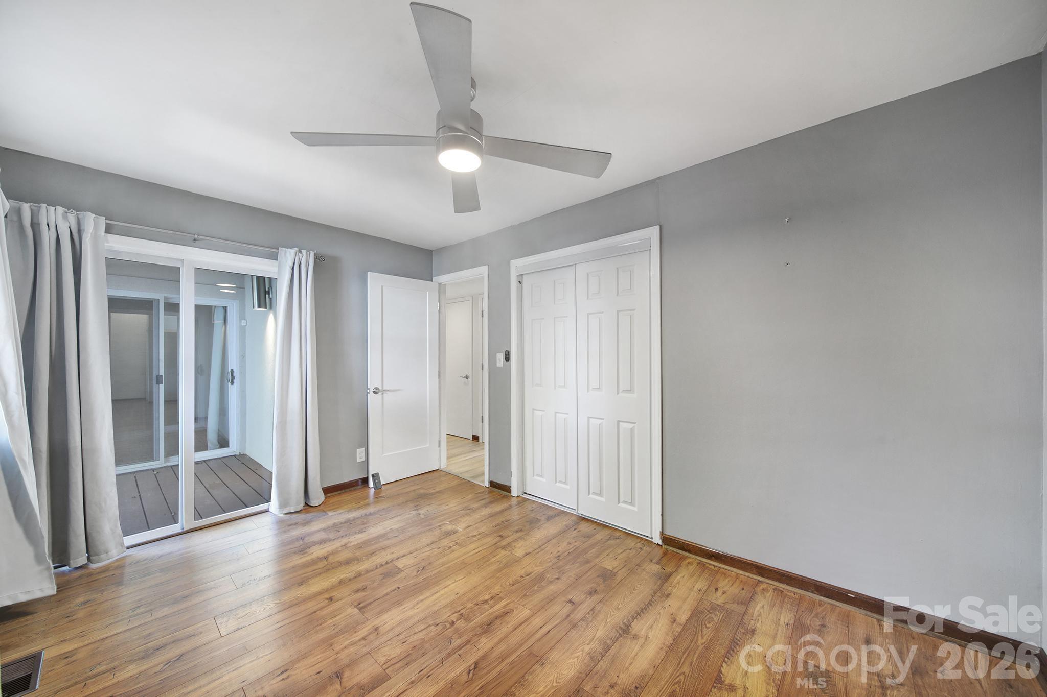 Tega Cay - Residential