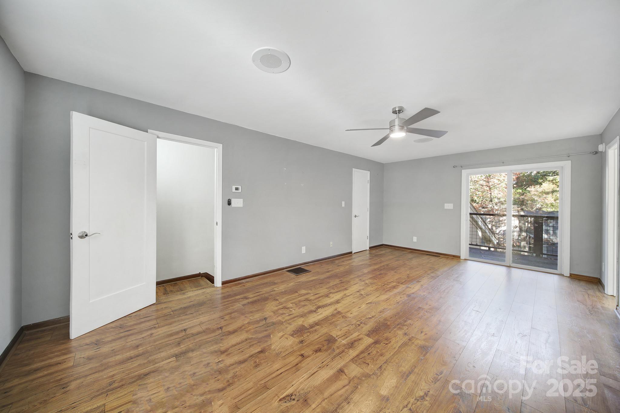 Tega Cay - Residential