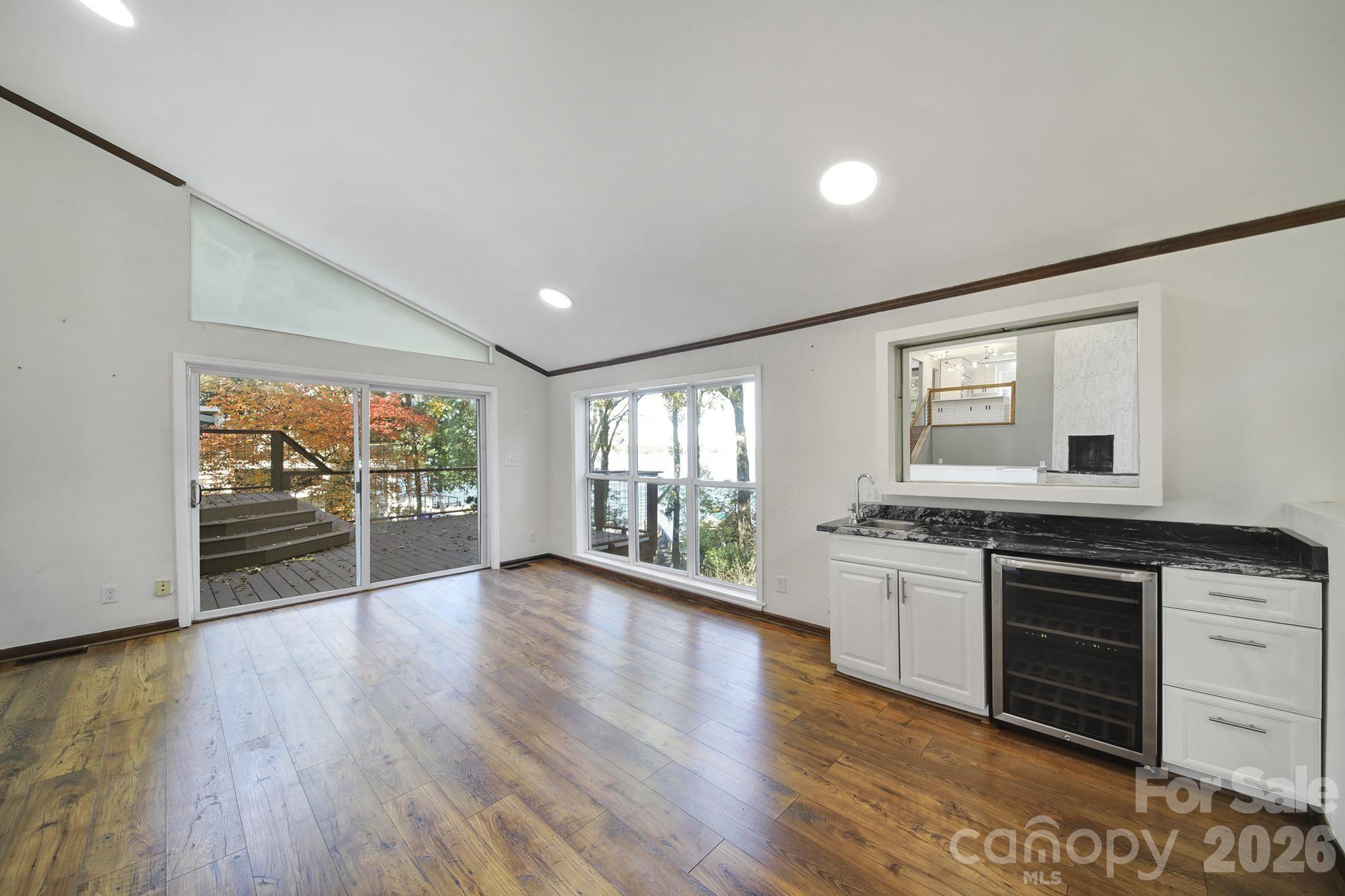 Tega Cay - Residential