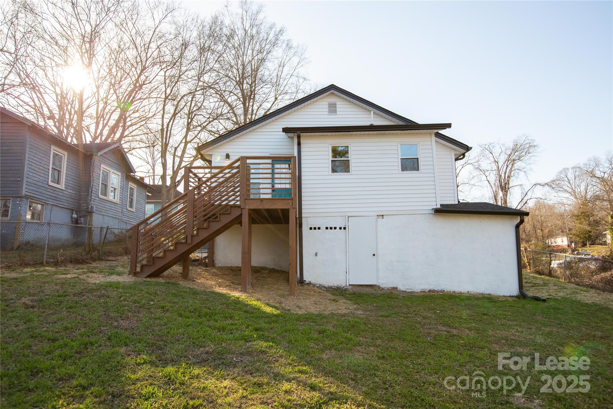Oakland - Residential Lease