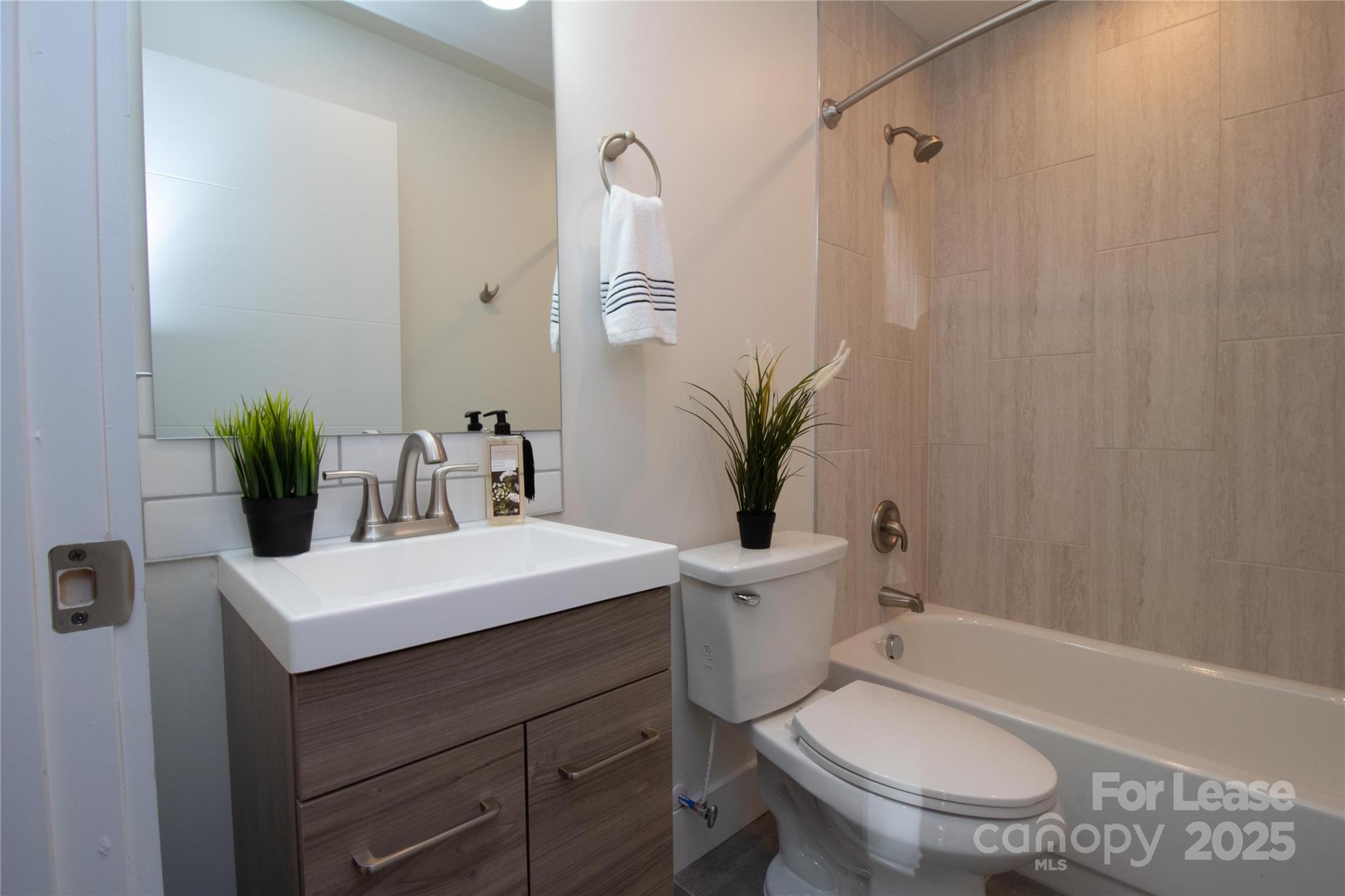Oakland - Residential Lease
