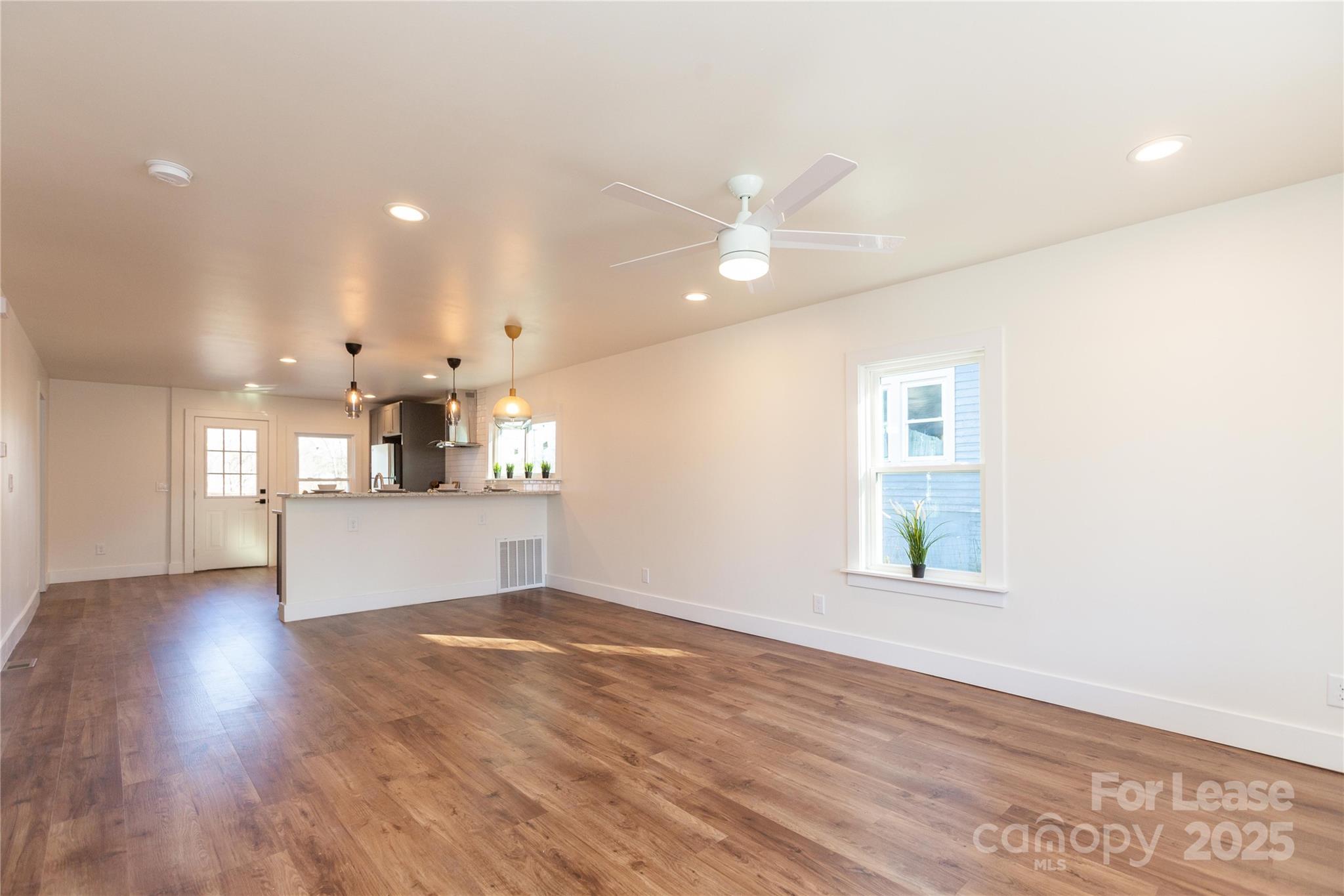 Oakland - Residential Lease