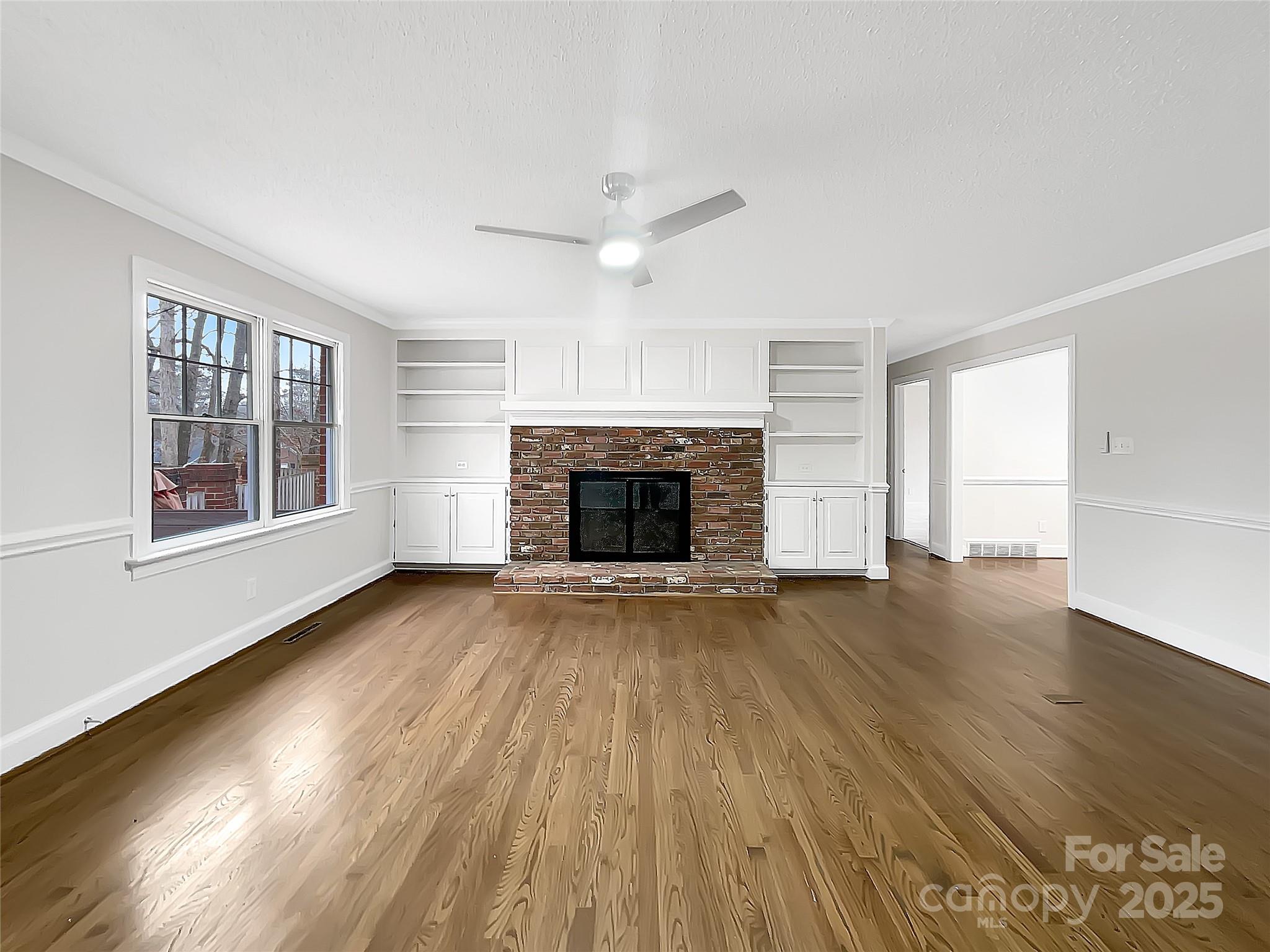 323 Glen Eagles Road E