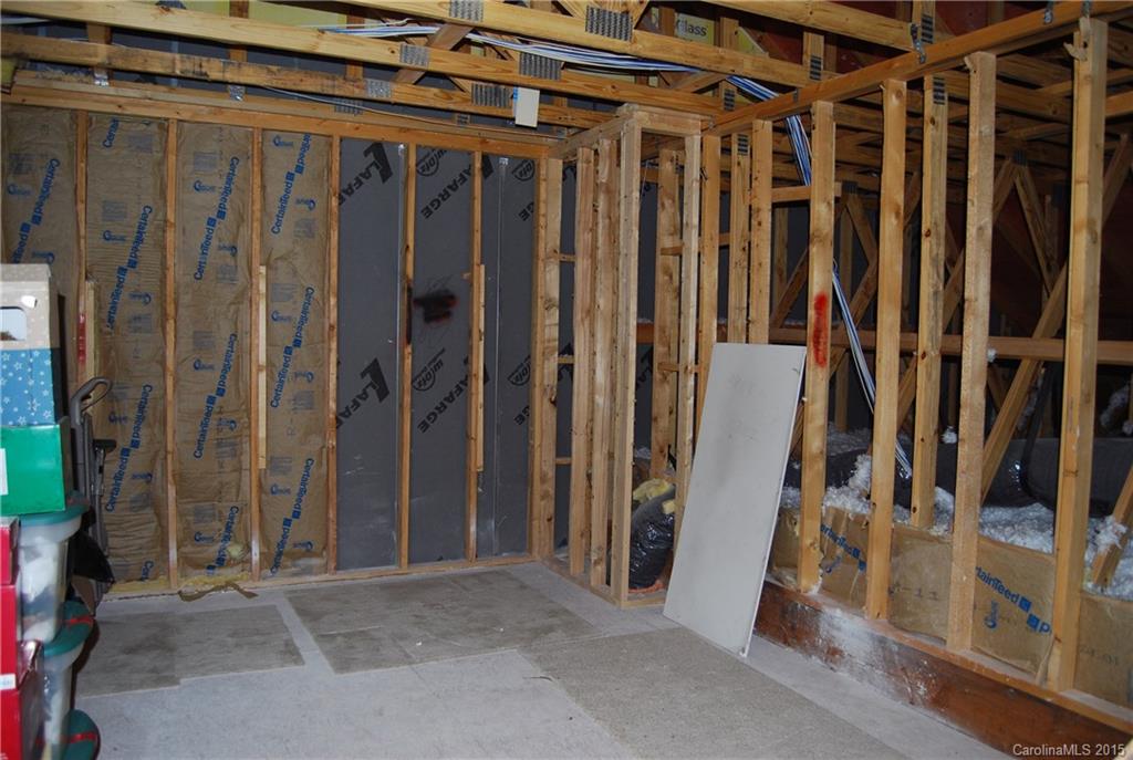 Lake Shore On Lake Wylie - Residential