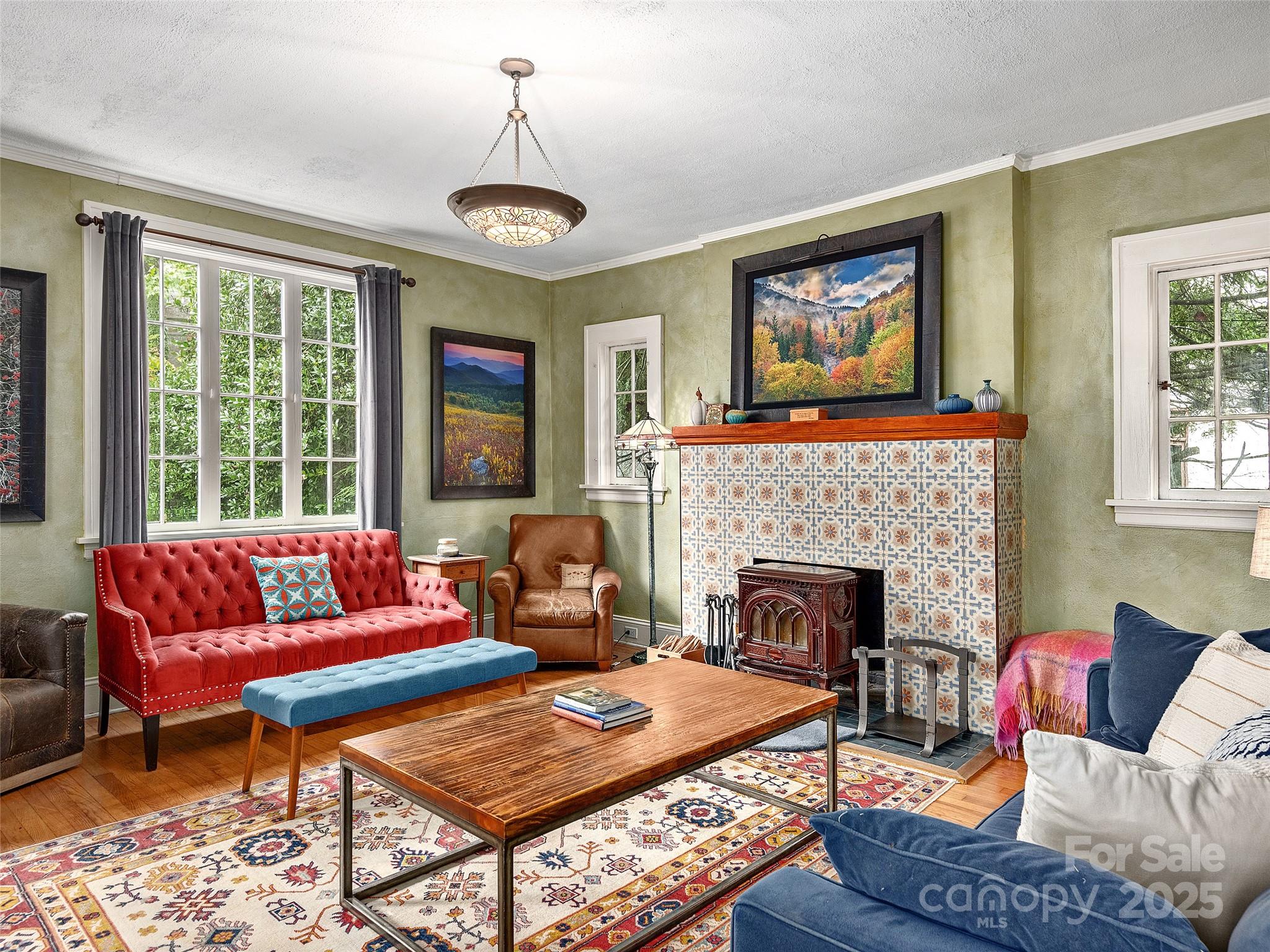 25 Normandy Road