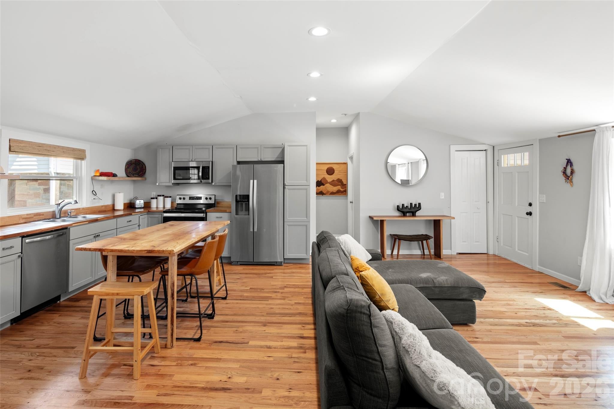 28 Long Cove Road
