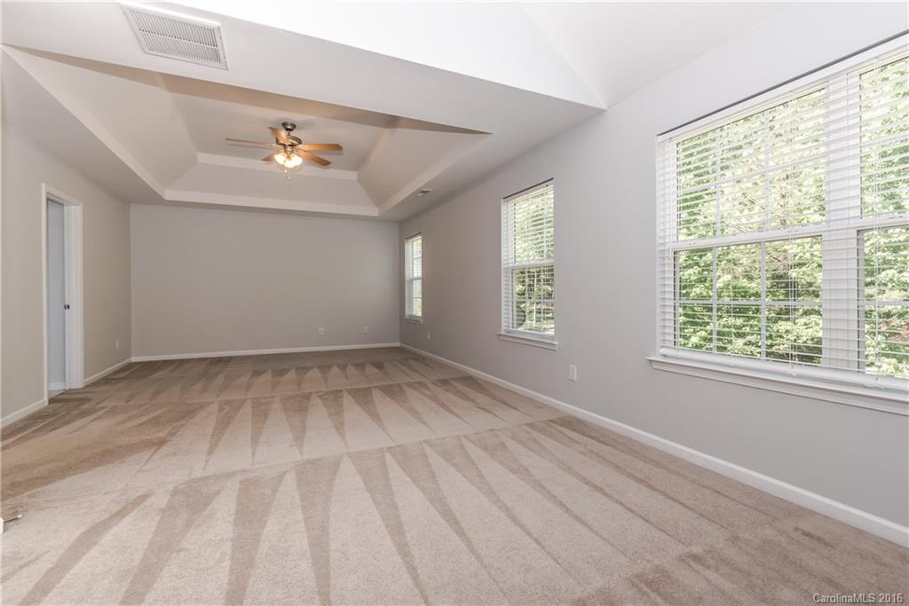 Sandy Pointe - Residential